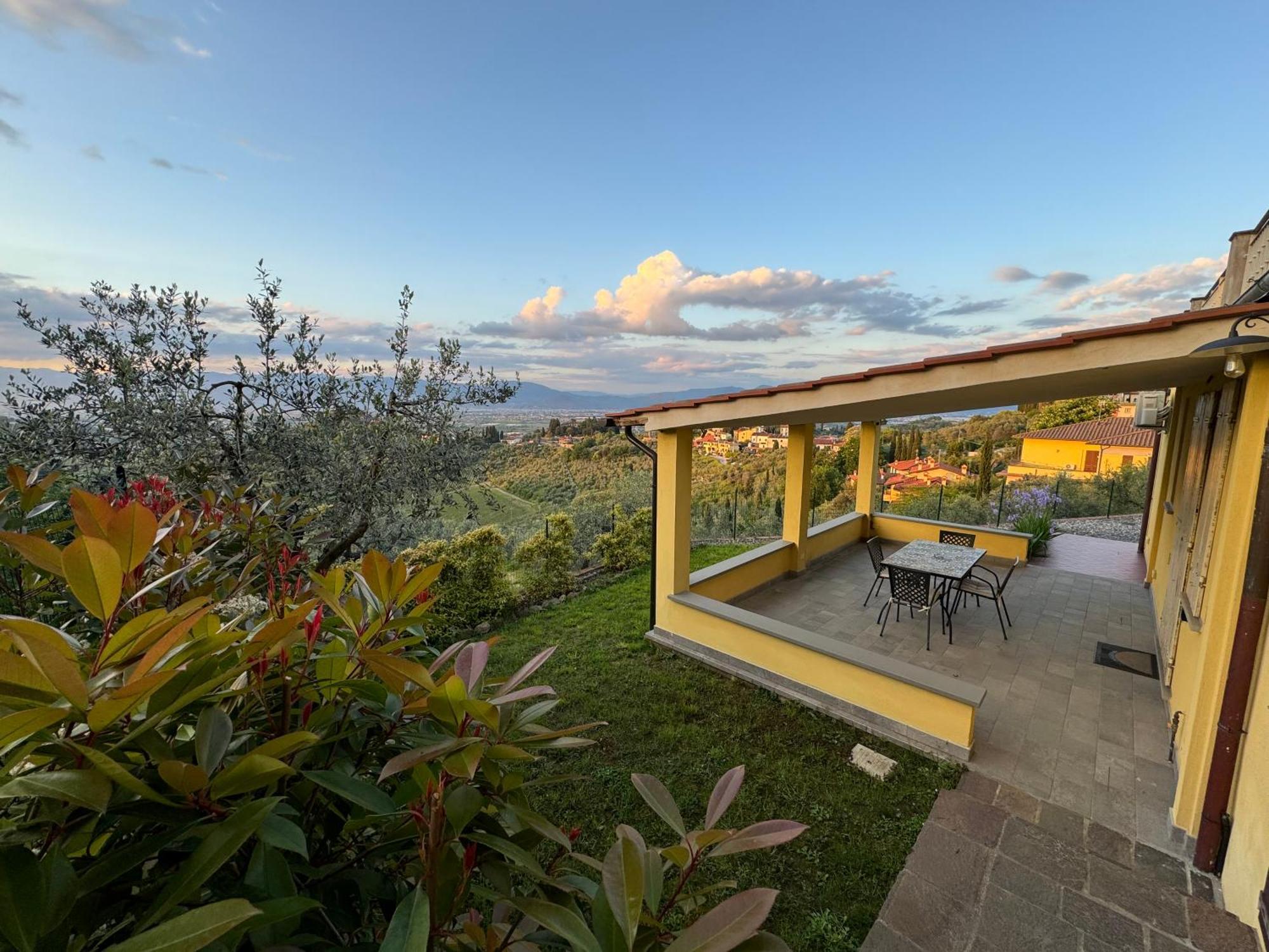 Agriturismo Sotto La Rocca 卡尔米尼亚诺 外观 照片